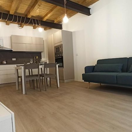 Varano 7 Ancona Bagian luar foto