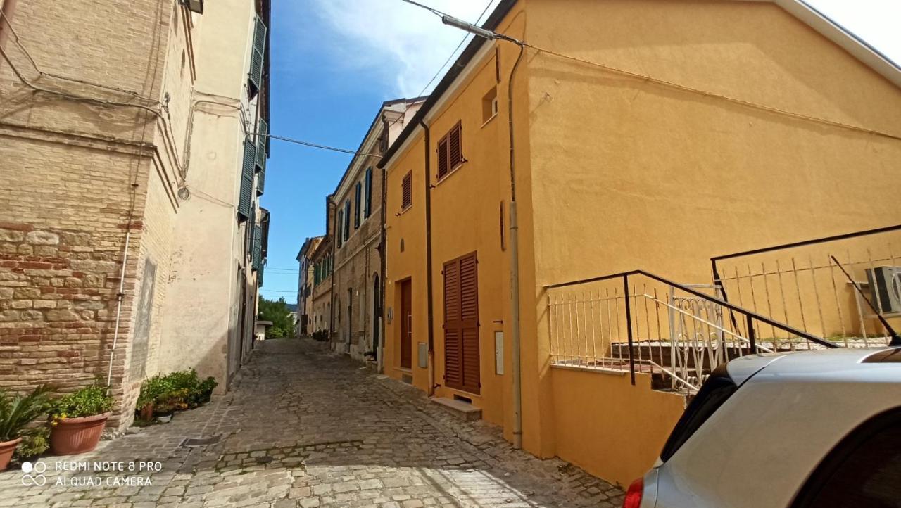 Varano 7 Ancona Bagian luar foto